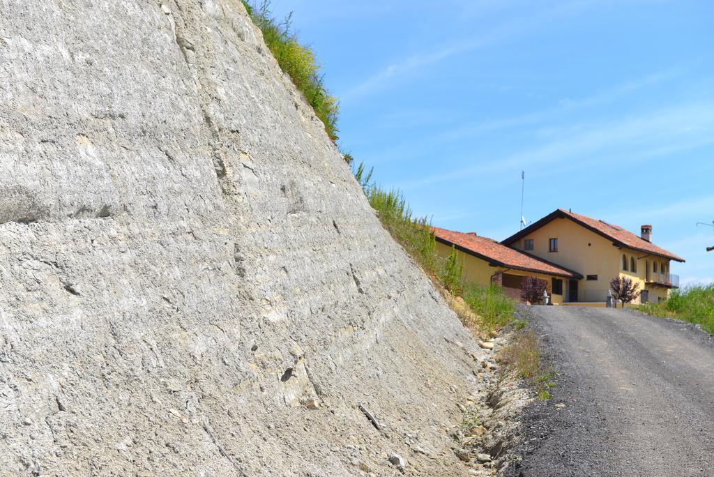Casa Vacanze Il Brichet Mondovi Phòng bức ảnh